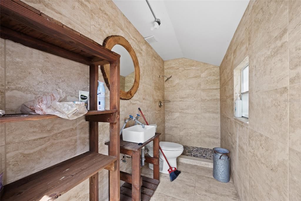 На продажу: $559,999 (10.00 acres)