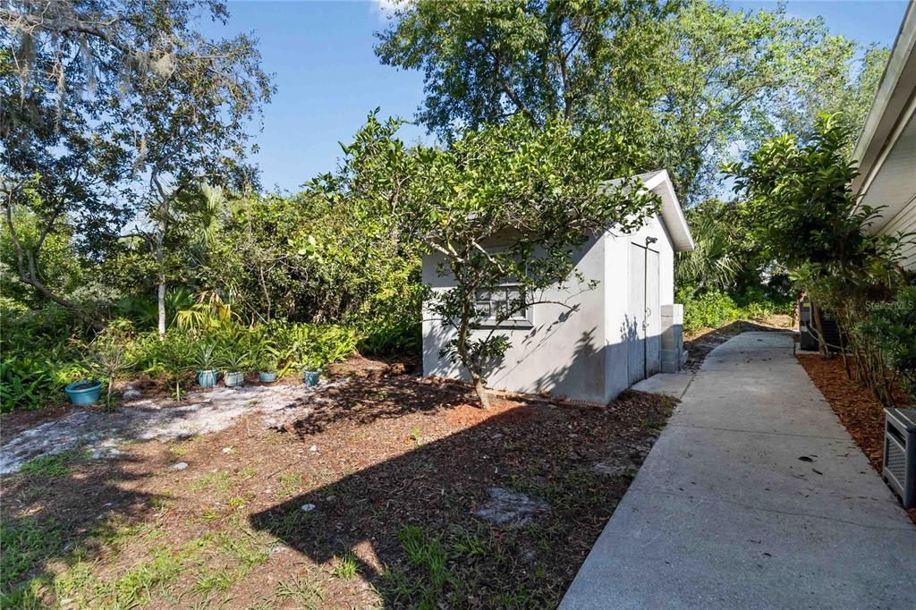 En Venta: $599,000 (3 camas, 3 baños, 2749 Pies cuadrados)