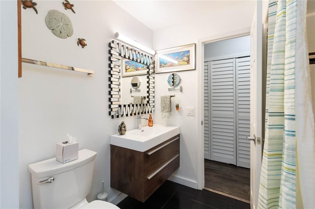 En Venta: $599,000 (3 camas, 3 baños, 2749 Pies cuadrados)