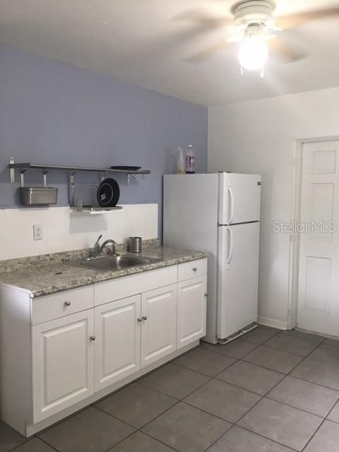 For Rent: $1,800 (2 beds, 1 baths, 1020 Square Feet)