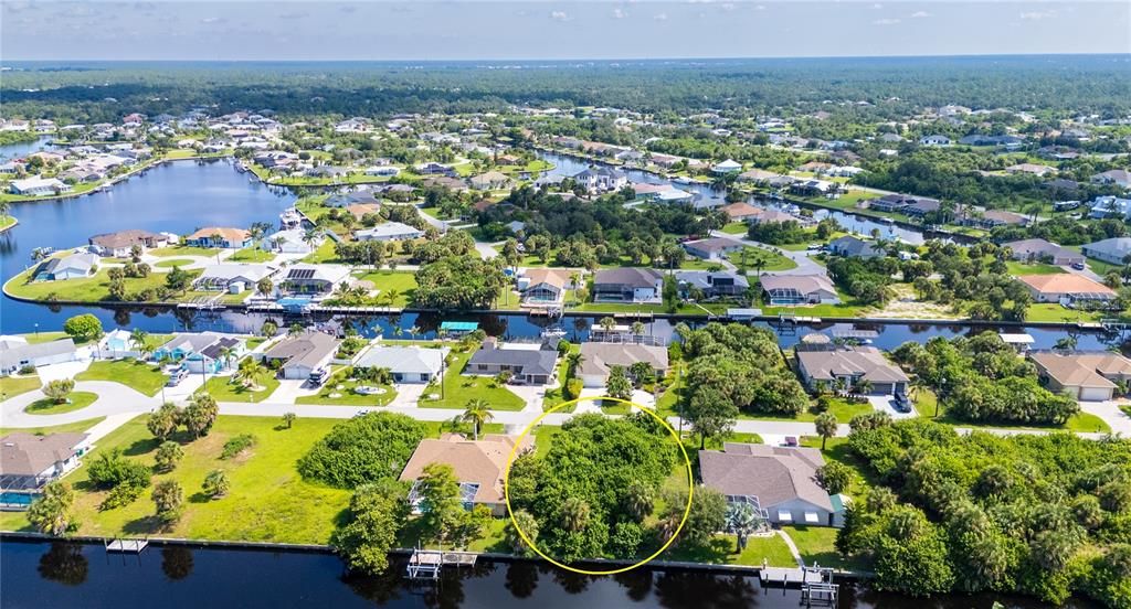 待售: $195,000 (0.23 acres)