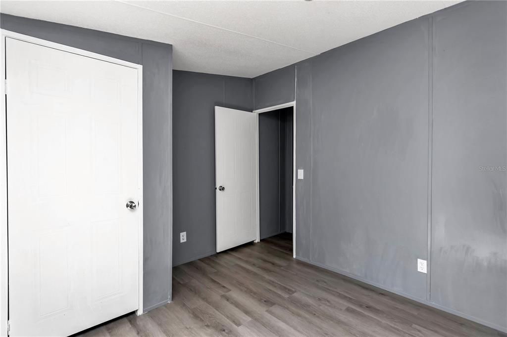 For Sale: $179,000 (3 beds, 2 baths, 1344 Square Feet)