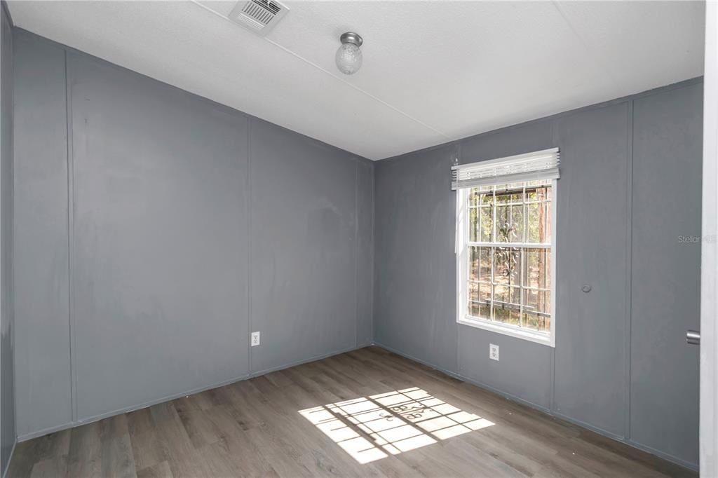 For Sale: $179,000 (3 beds, 2 baths, 1344 Square Feet)