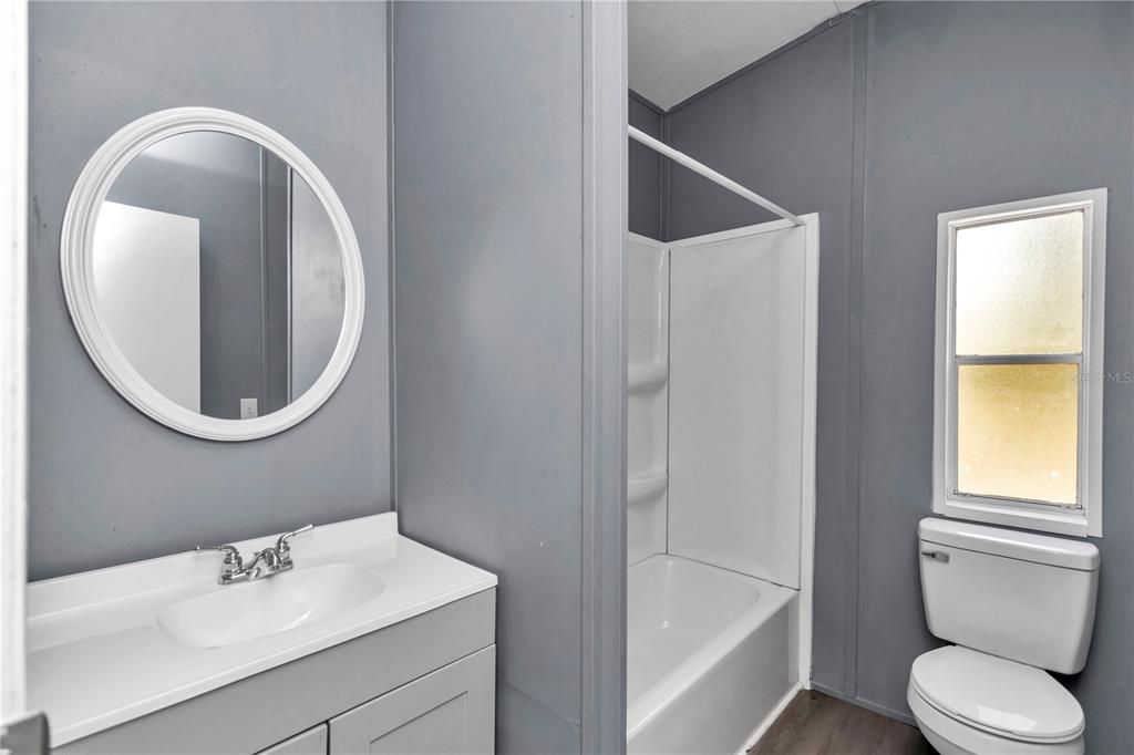 For Sale: $179,000 (3 beds, 2 baths, 1344 Square Feet)