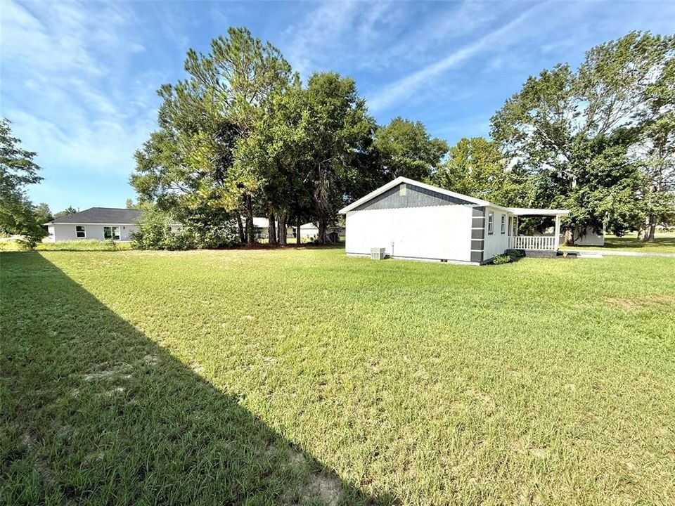 For Sale: $160,000 (3 beds, 1 baths, 1096 Square Feet)