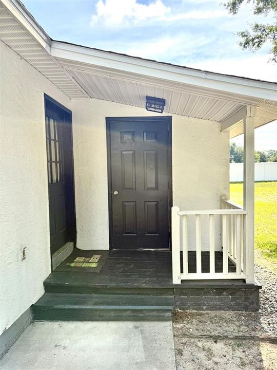 For Sale: $160,000 (3 beds, 1 baths, 1096 Square Feet)