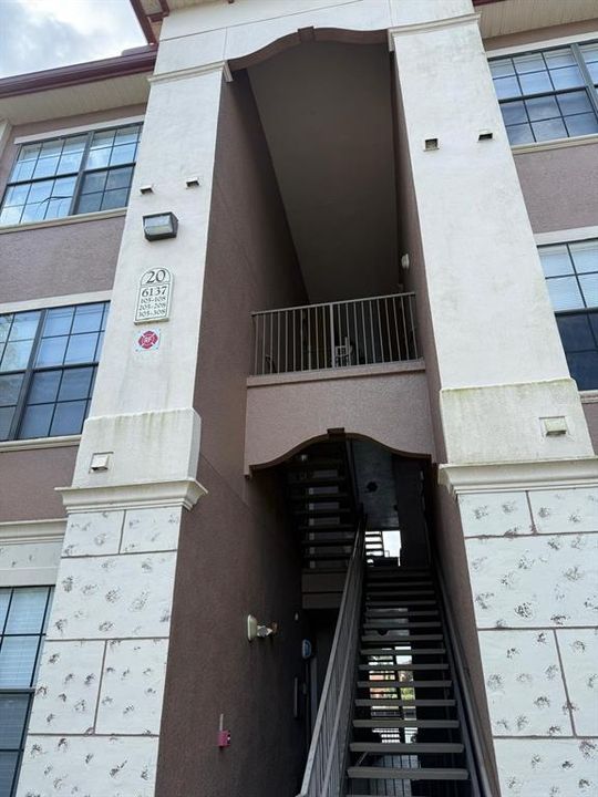 合同活跃: $1,250 (1 贝兹, 1 浴室, 641 平方英尺)