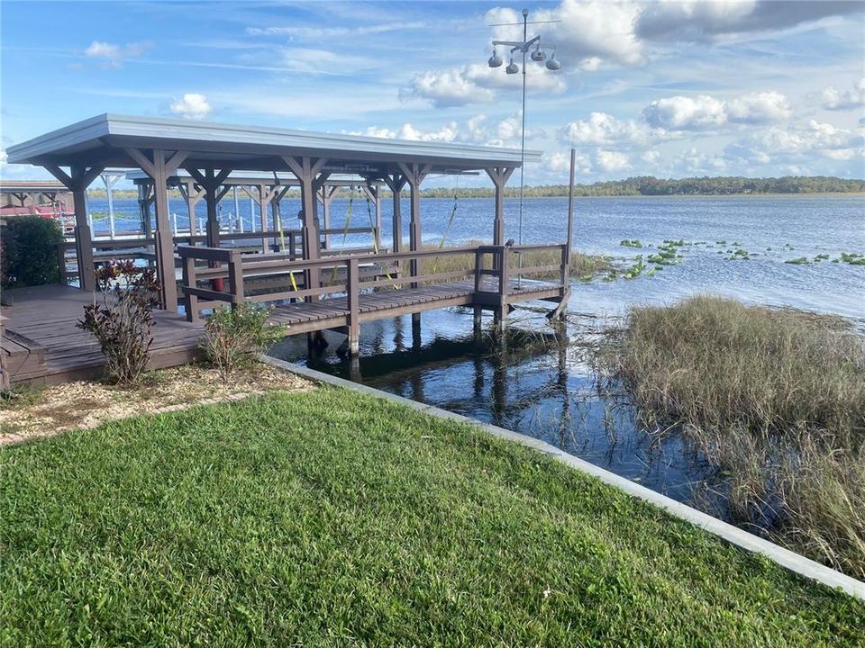 Под контрактом: $249,000 (2 спален, 2 ванн, 1168 Квадратных фут)