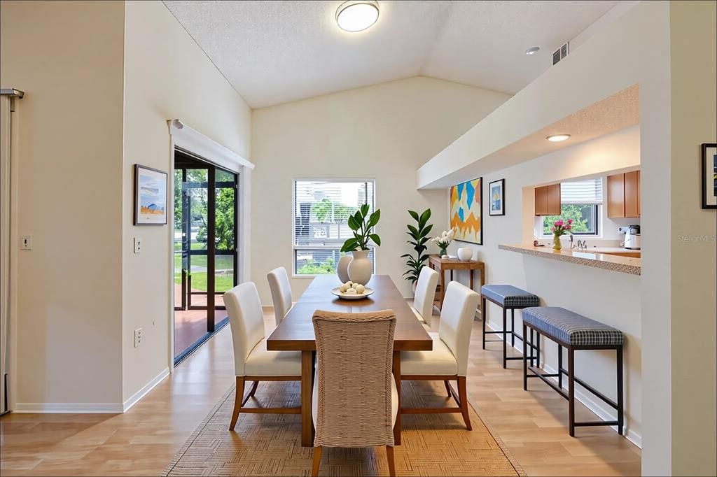 For Sale: $209,999 (2 beds, 2 baths, 1078 Square Feet)