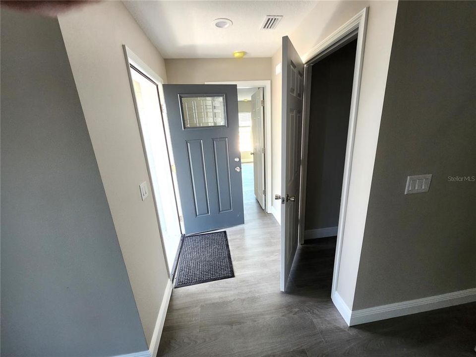 待售: $525,000 (6 贝兹, 0 浴室, 2622 平方英尺)