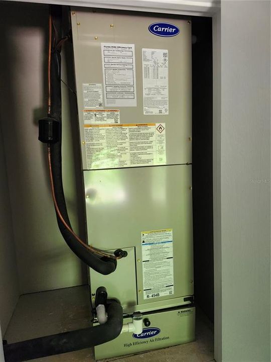 待售: $525,000 (6 贝兹, 0 浴室, 2622 平方英尺)