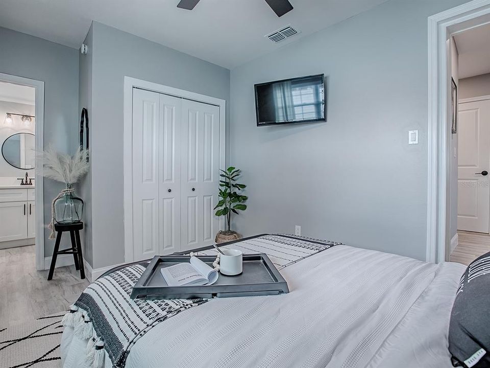 待售: $475,000 (3 贝兹, 3 浴室, 2160 平方英尺)