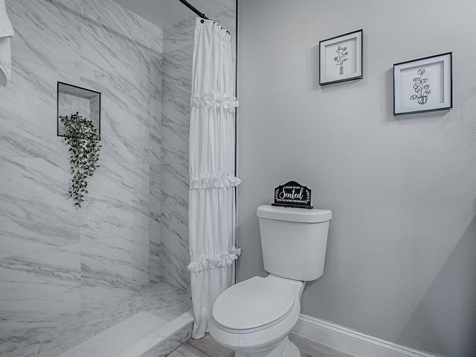 待售: $475,000 (3 贝兹, 3 浴室, 2160 平方英尺)