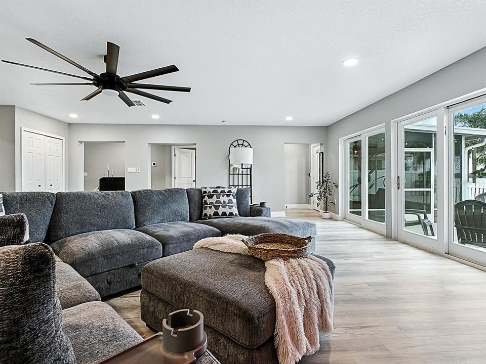 待售: $475,000 (3 贝兹, 3 浴室, 2160 平方英尺)