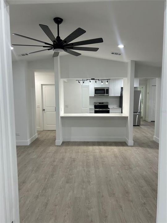 For Sale: $434,900 (3 beds, 2 baths, 1454 Square Feet)