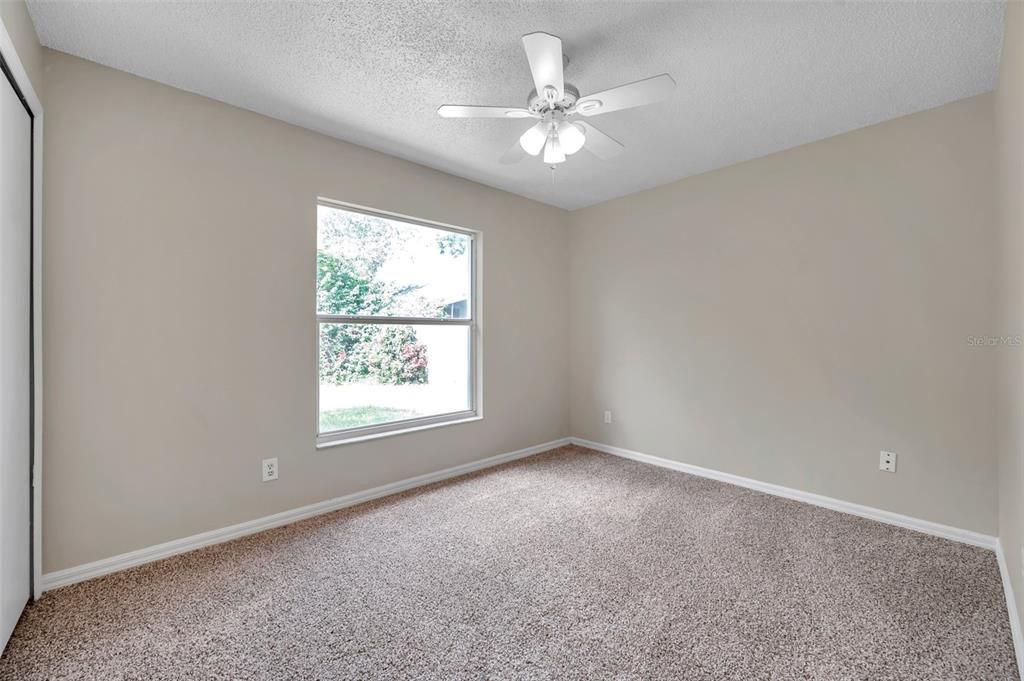 For Sale: $319,900 (3 beds, 2 baths, 1214 Square Feet)