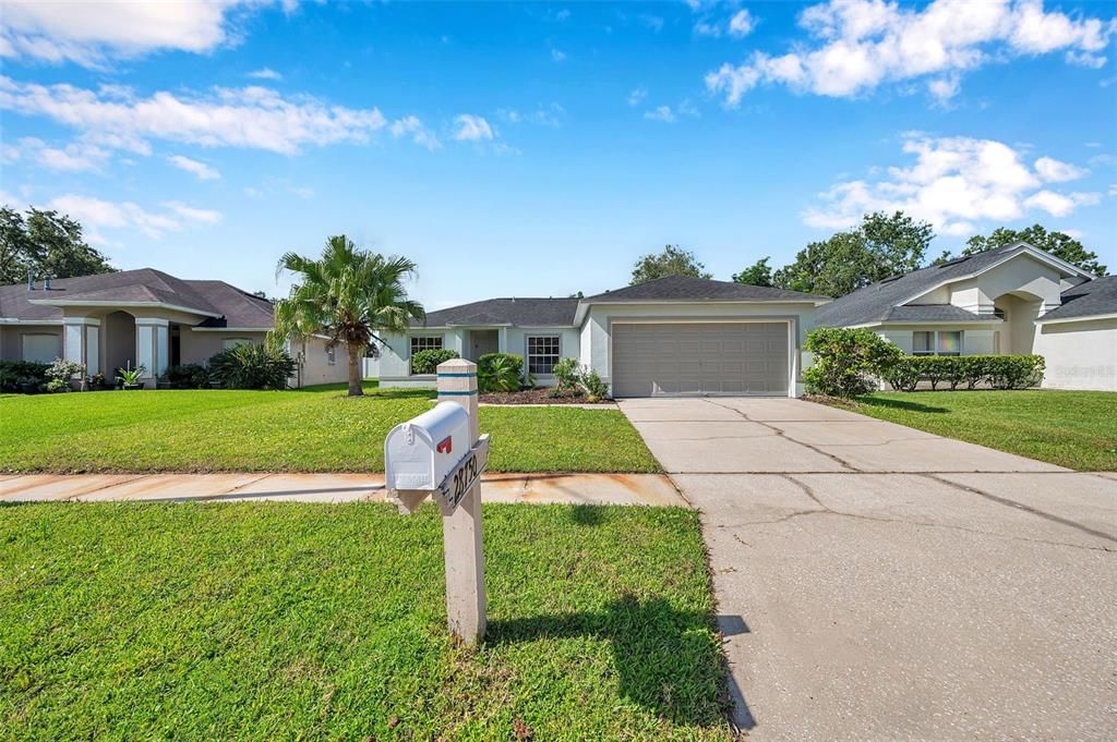 For Sale: $319,900 (3 beds, 2 baths, 1214 Square Feet)