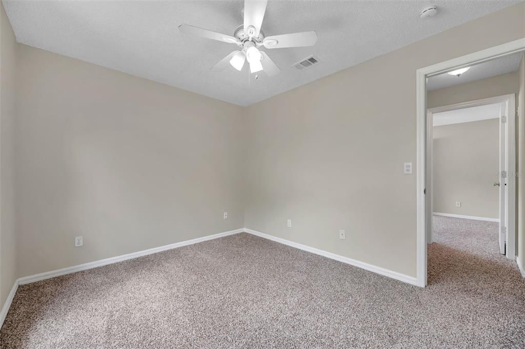 For Sale: $319,900 (3 beds, 2 baths, 1214 Square Feet)