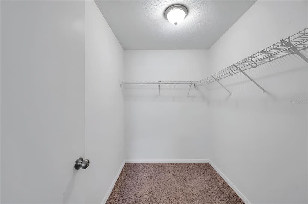 For Sale: $319,900 (3 beds, 2 baths, 1214 Square Feet)