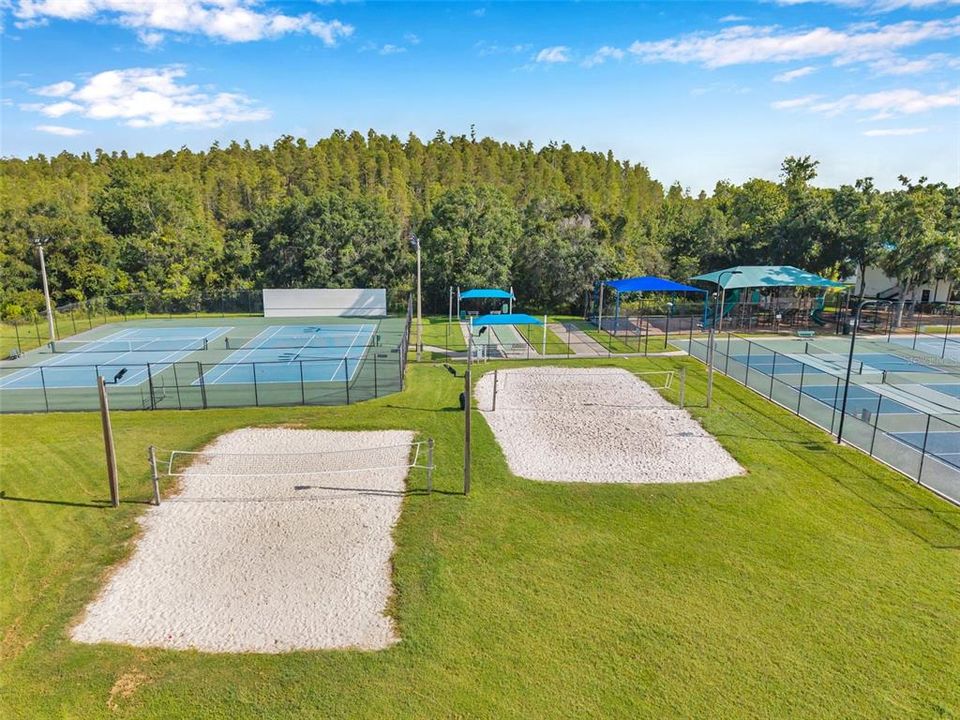 For Sale: $319,900 (3 beds, 2 baths, 1214 Square Feet)