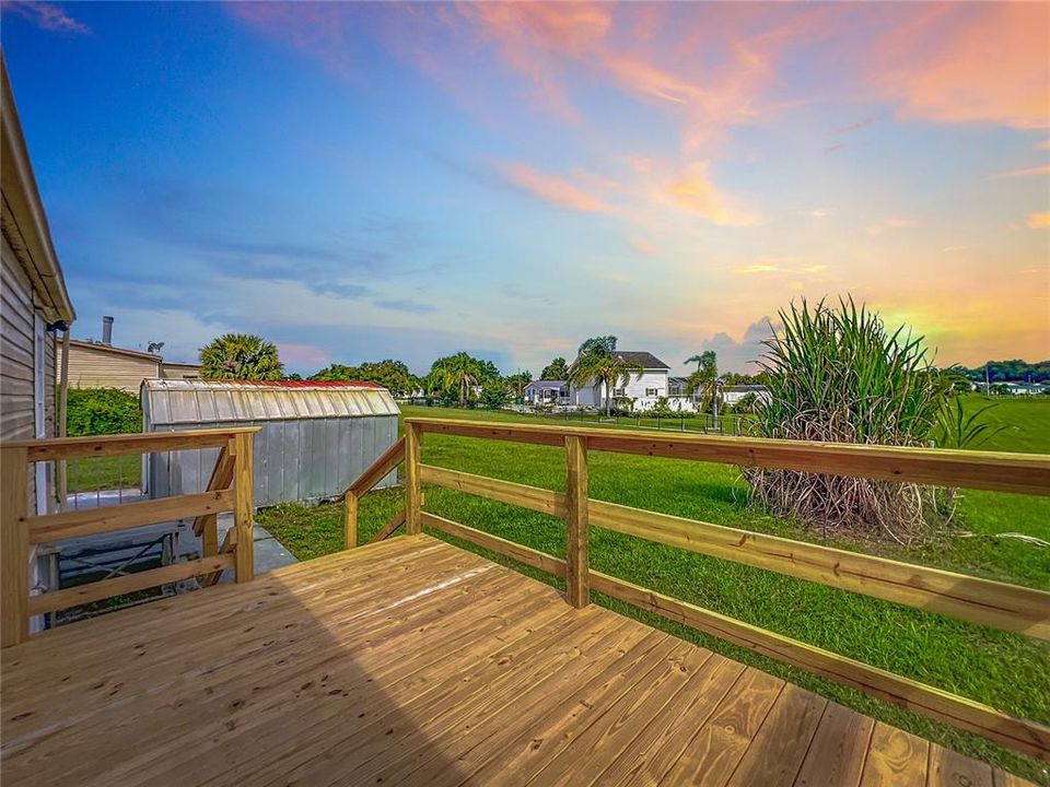 合同活跃: $169,900 (2 贝兹, 2 浴室, 1152 平方英尺)