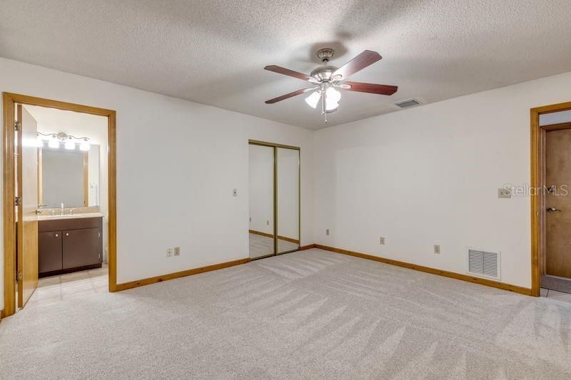 En Venta: $435,000 (3 camas, 2 baños, 1229 Pies cuadrados)