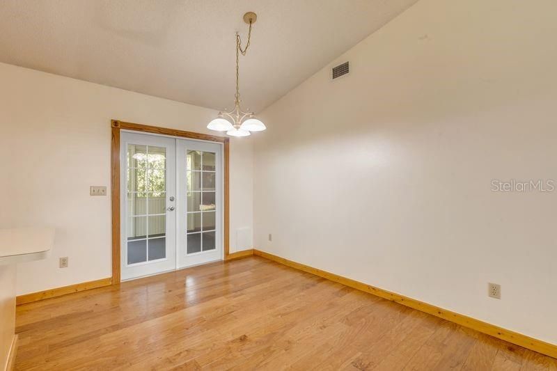 En Venta: $435,000 (3 camas, 2 baños, 1229 Pies cuadrados)