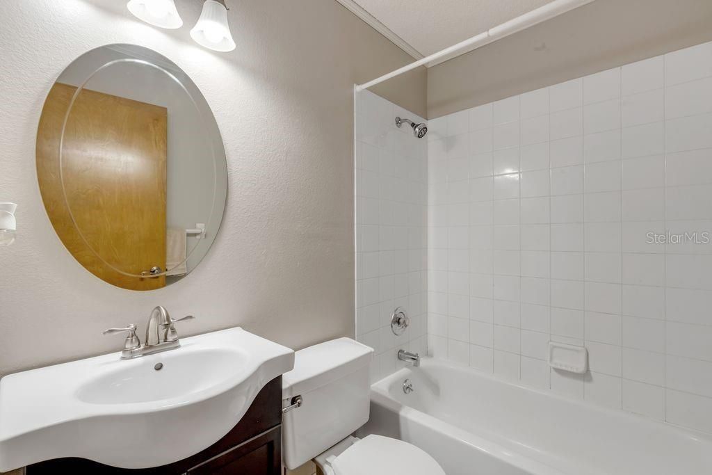 En Venta: $435,000 (3 camas, 2 baños, 1229 Pies cuadrados)