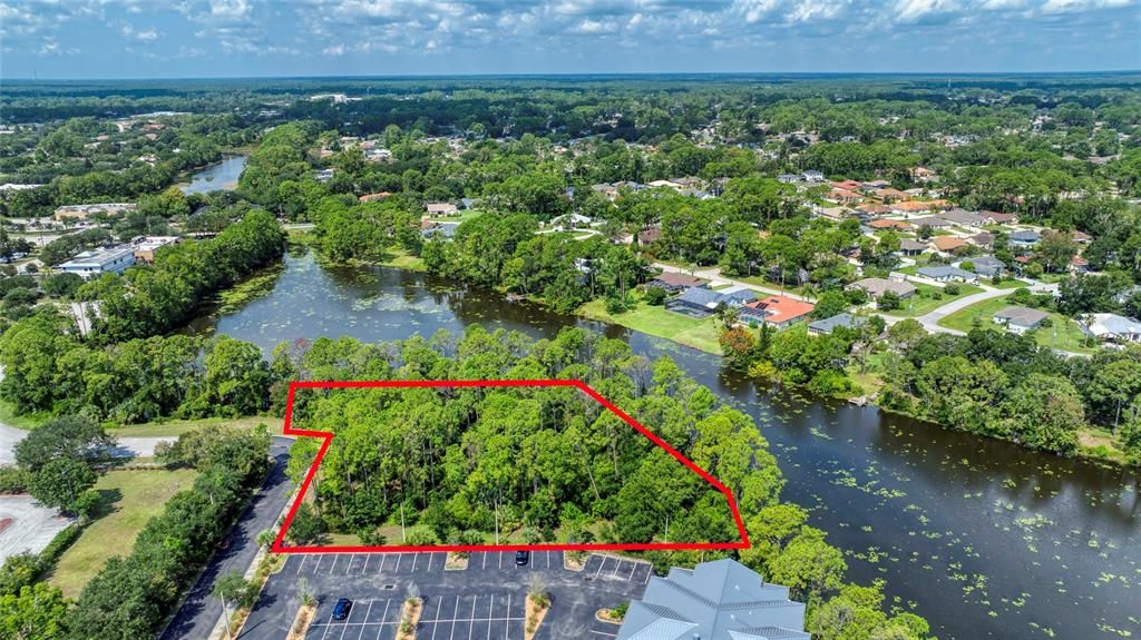 На продажу: $975,000 (1.36 acres)