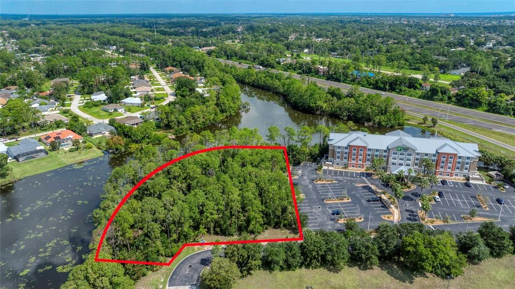 На продажу: $975,000 (1.36 acres)