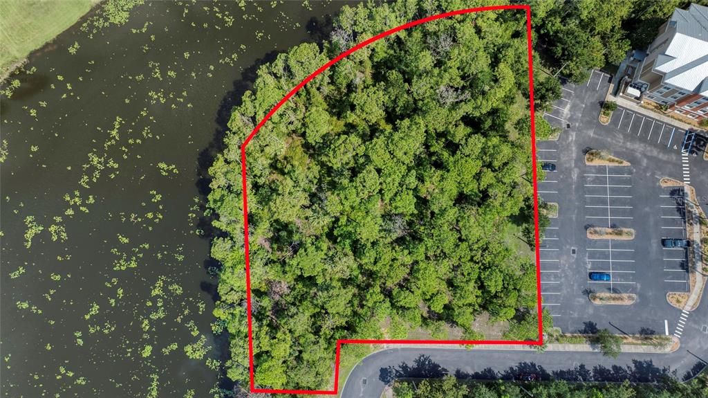 На продажу: $975,000 (1.36 acres)