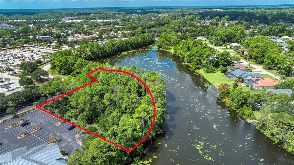 На продажу: $975,000 (1.36 acres)