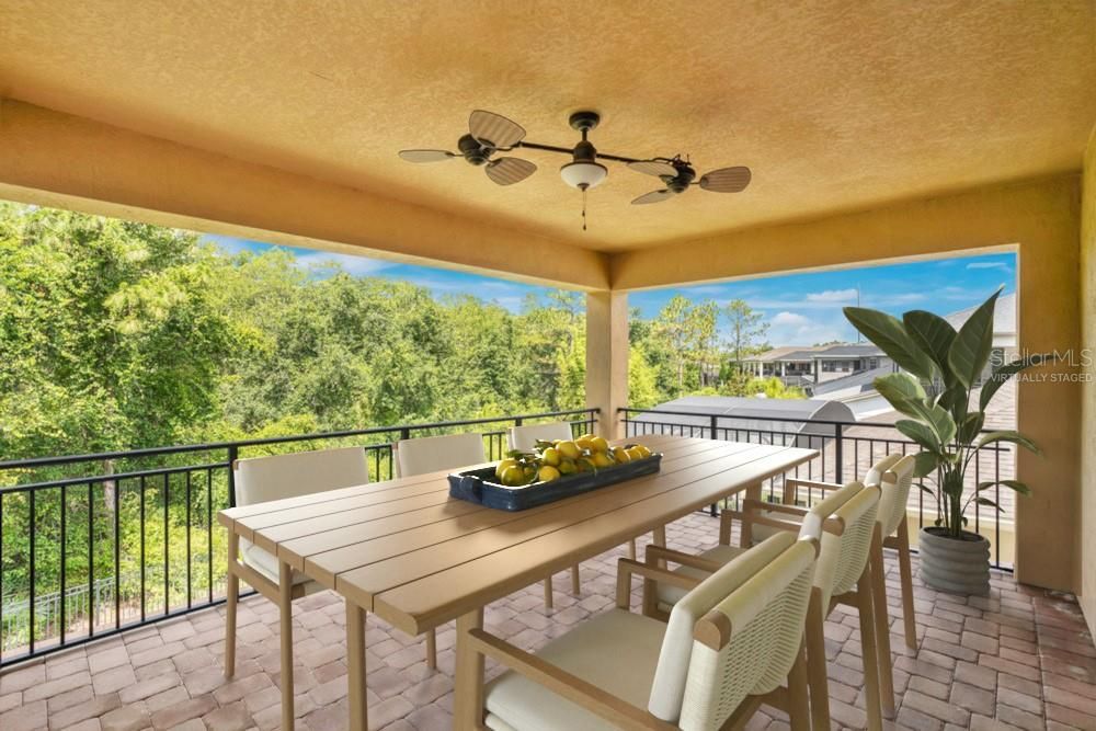 合同活跃: $3,250 (4 贝兹, 4 浴室, 3007 平方英尺)