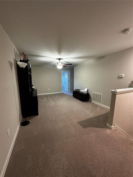 В аренду: $2,949 (3 спален, 2 ванн, 2303 Квадратных фут)