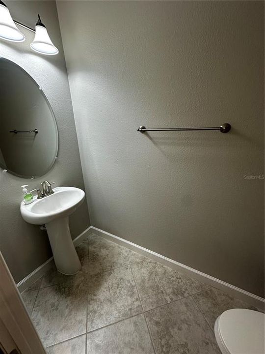 В аренду: $2,949 (3 спален, 2 ванн, 2303 Квадратных фут)