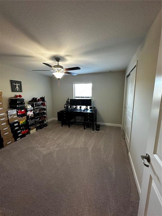 В аренду: $2,949 (3 спален, 2 ванн, 2303 Квадратных фут)