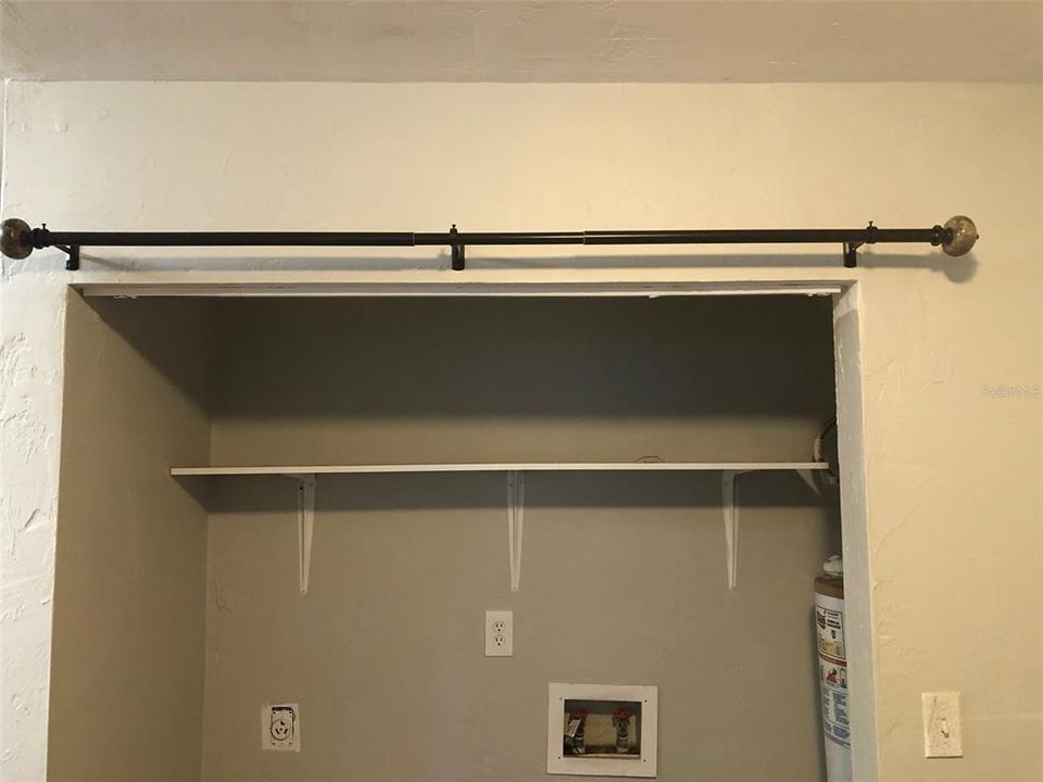 出租: $1,000 (2 贝兹, 1 浴室, 768 平方英尺)