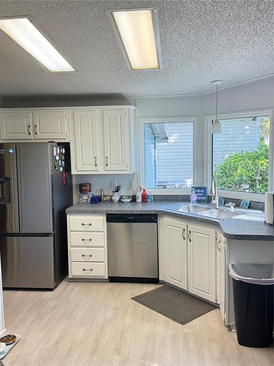 En Venta: $249,000 (2 camas, 2 baños, 1150 Pies cuadrados)