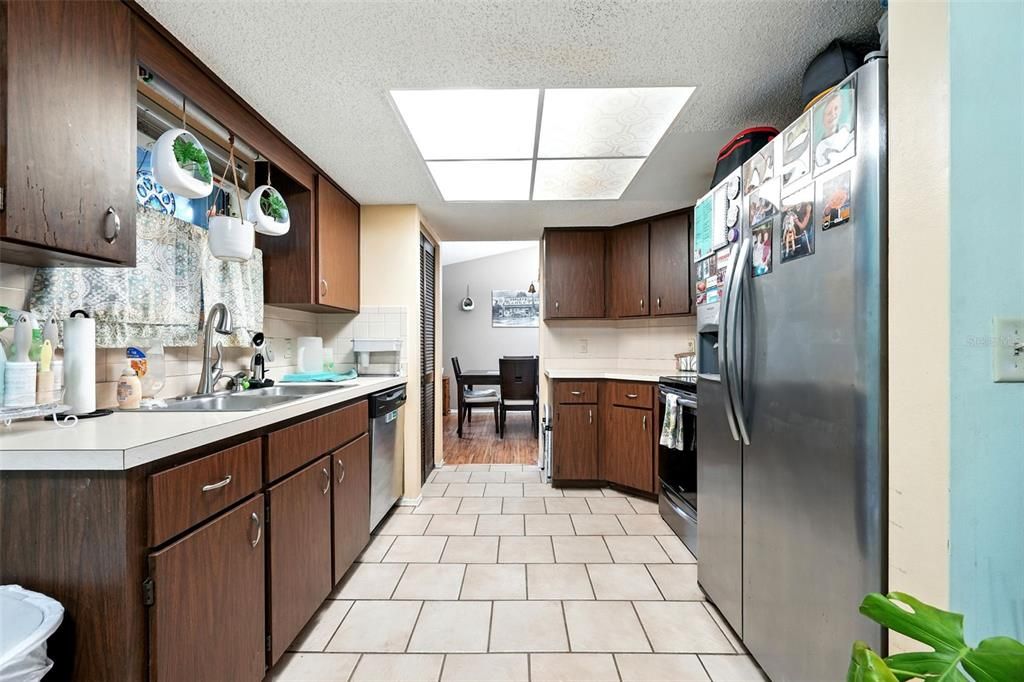 待售: $257,500 (2 贝兹, 2 浴室, 1222 平方英尺)