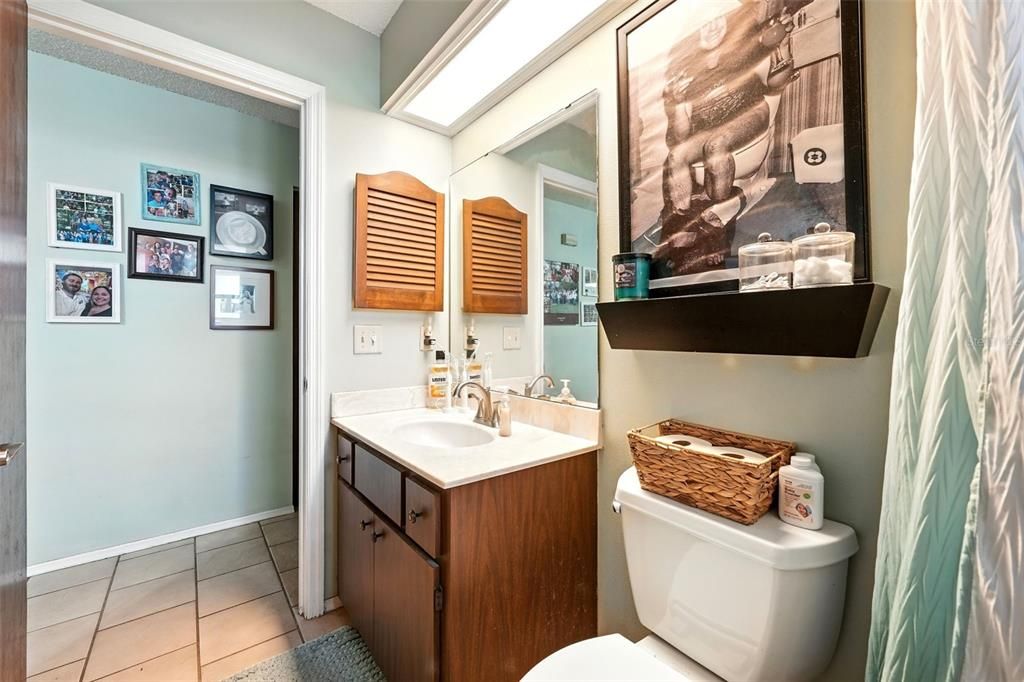 待售: $257,500 (2 贝兹, 2 浴室, 1222 平方英尺)