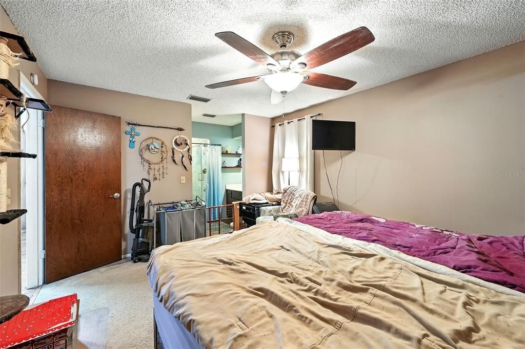 待售: $257,500 (2 贝兹, 2 浴室, 1222 平方英尺)