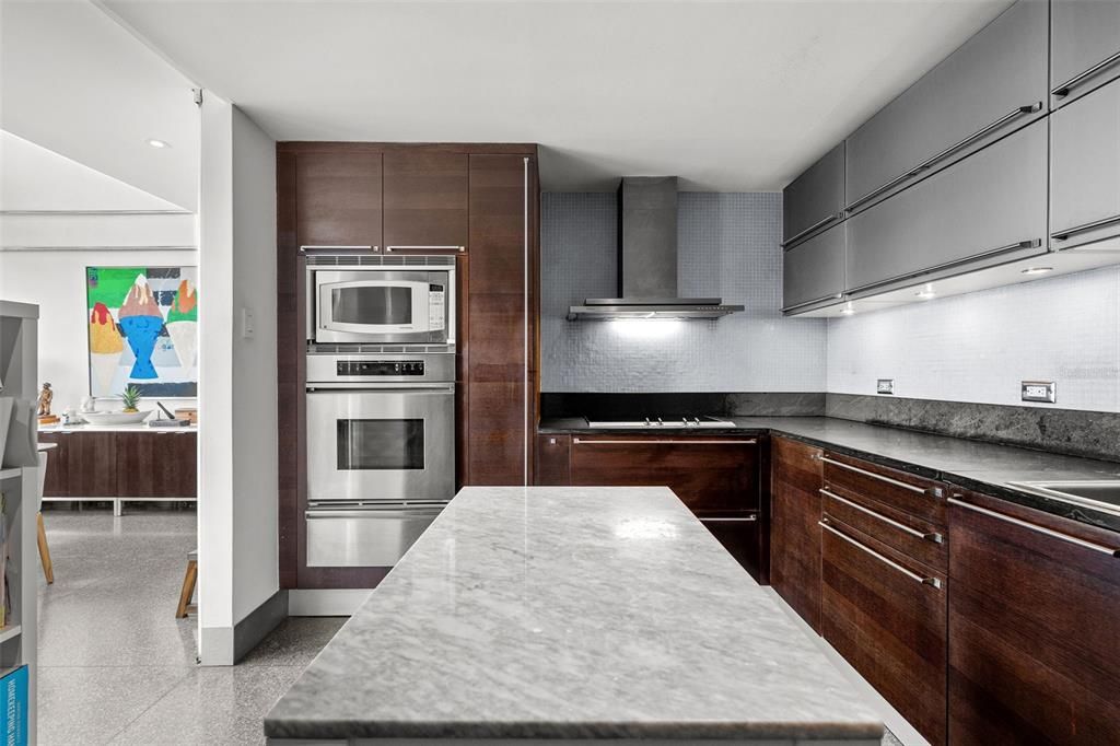 For Sale: $2,750,000 (2 beds, 3 baths, 3119 Square Feet)