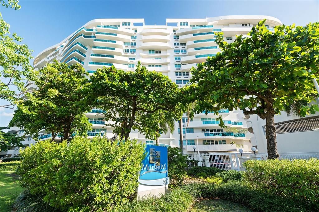 For Sale: $2,750,000 (2 beds, 3 baths, 3119 Square Feet)