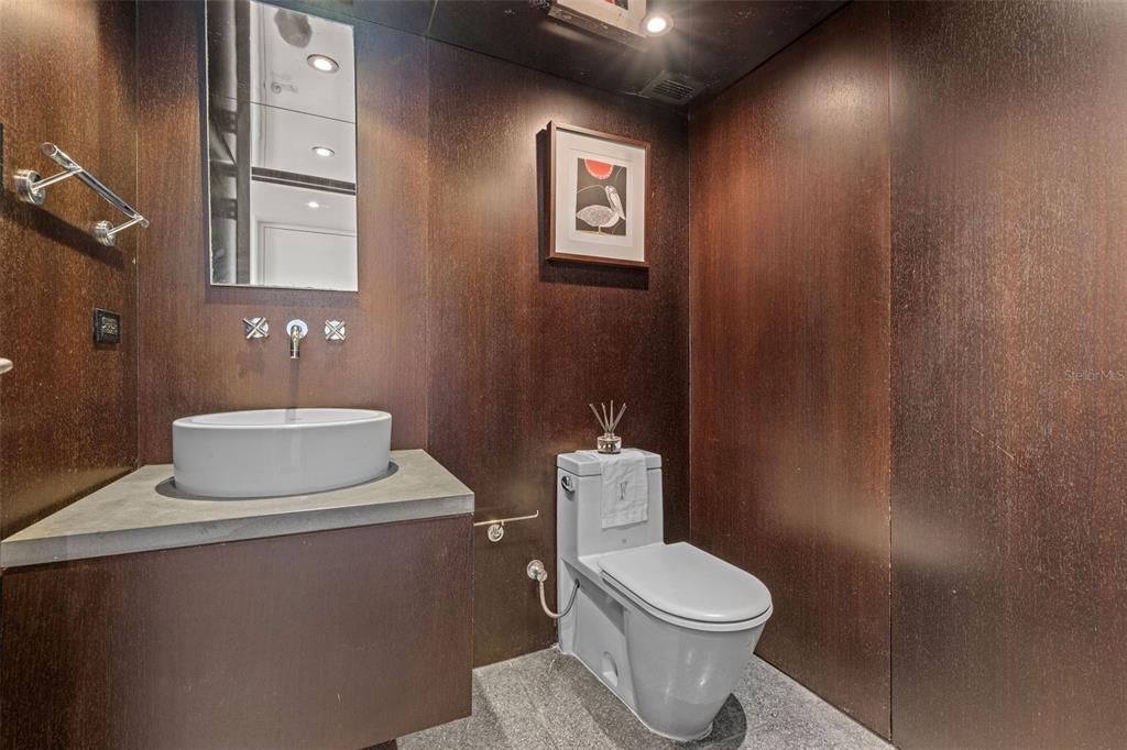 For Sale: $2,750,000 (2 beds, 3 baths, 3119 Square Feet)