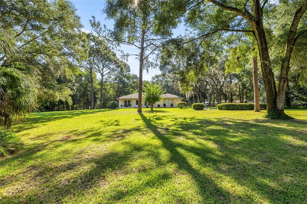 合同活跃: $360,000 (2 贝兹, 2 浴室, 1216 平方英尺)