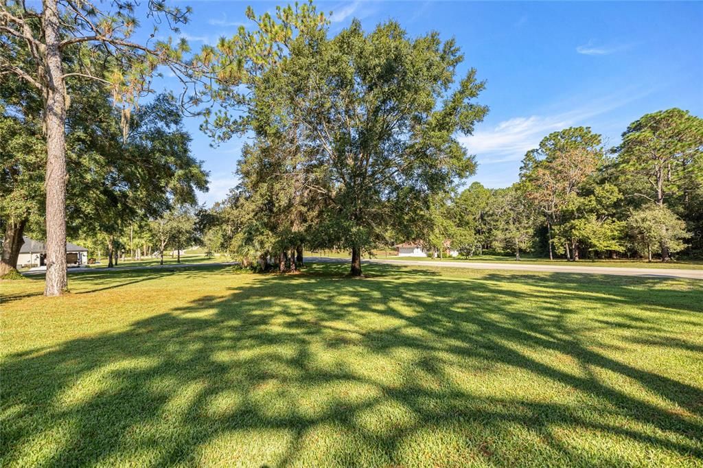 合同活跃: $360,000 (2 贝兹, 2 浴室, 1216 平方英尺)