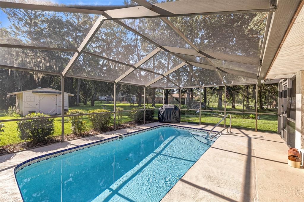 合同活跃: $360,000 (2 贝兹, 2 浴室, 1216 平方英尺)