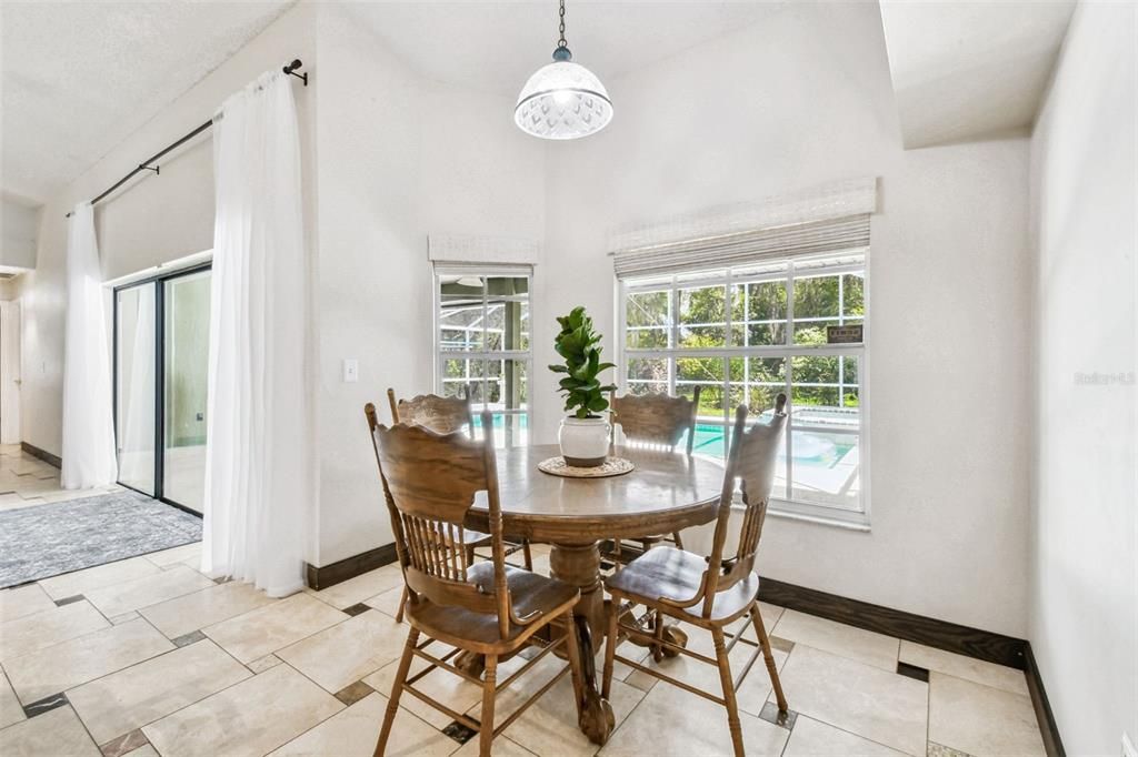 Active With Contract: $479,900 (4 beds, 3 baths, 2572 Square Feet)