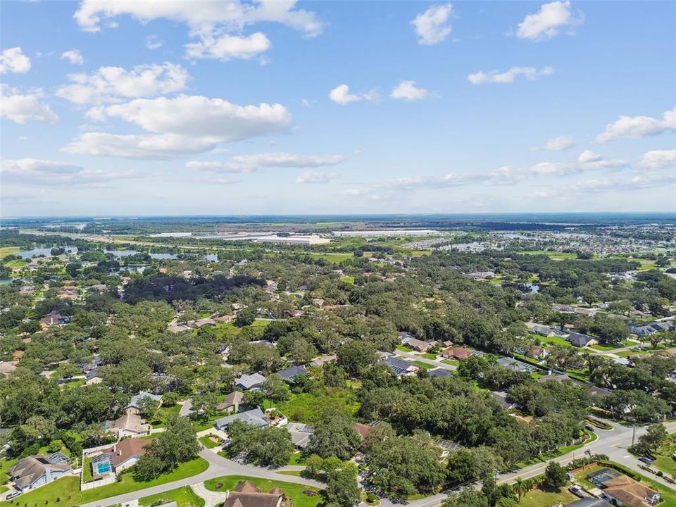 Active With Contract: $479,900 (4 beds, 3 baths, 2572 Square Feet)