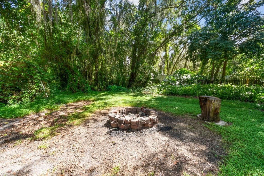 Active With Contract: $479,900 (4 beds, 3 baths, 2572 Square Feet)